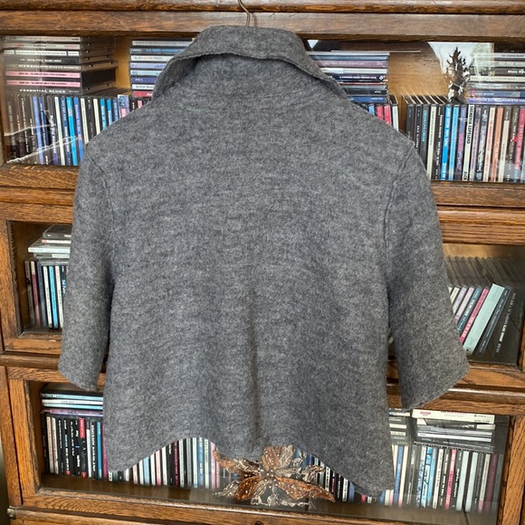 AXCESS by Liz Claiborne Boiled Wool Boxy Cropped 1/2 Sleeve Cardi/Jacket/Shrug - Picture 2 of 8